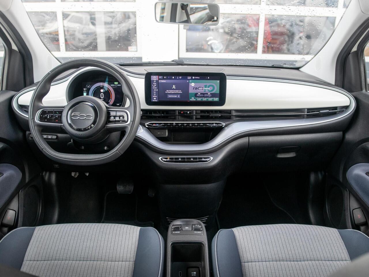 Fiat E-500 Icon 42 kWh | Clima | Cruise | PDC | 16" | Apple Carplay