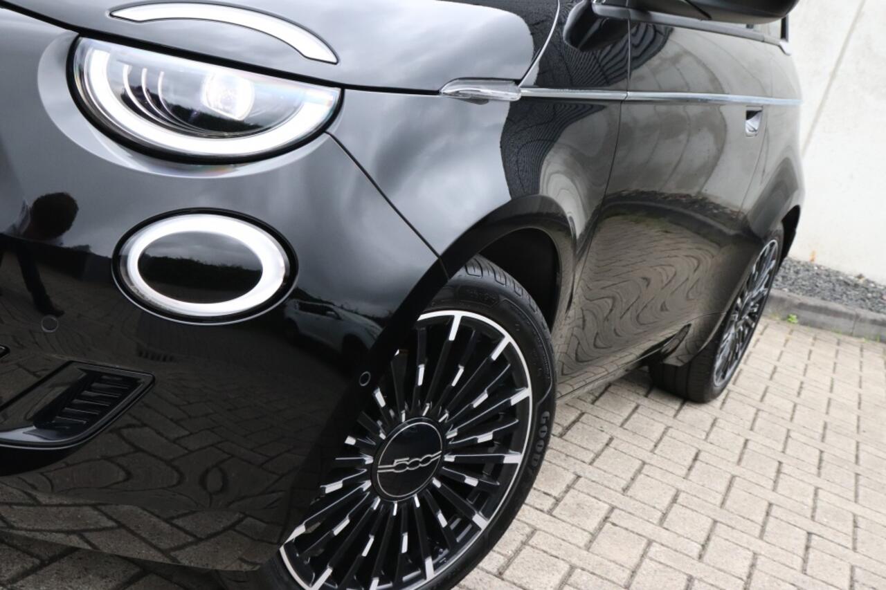 Fiat E-500 Cabrio La Prima 42 kWh | Technology | Winter | 17"