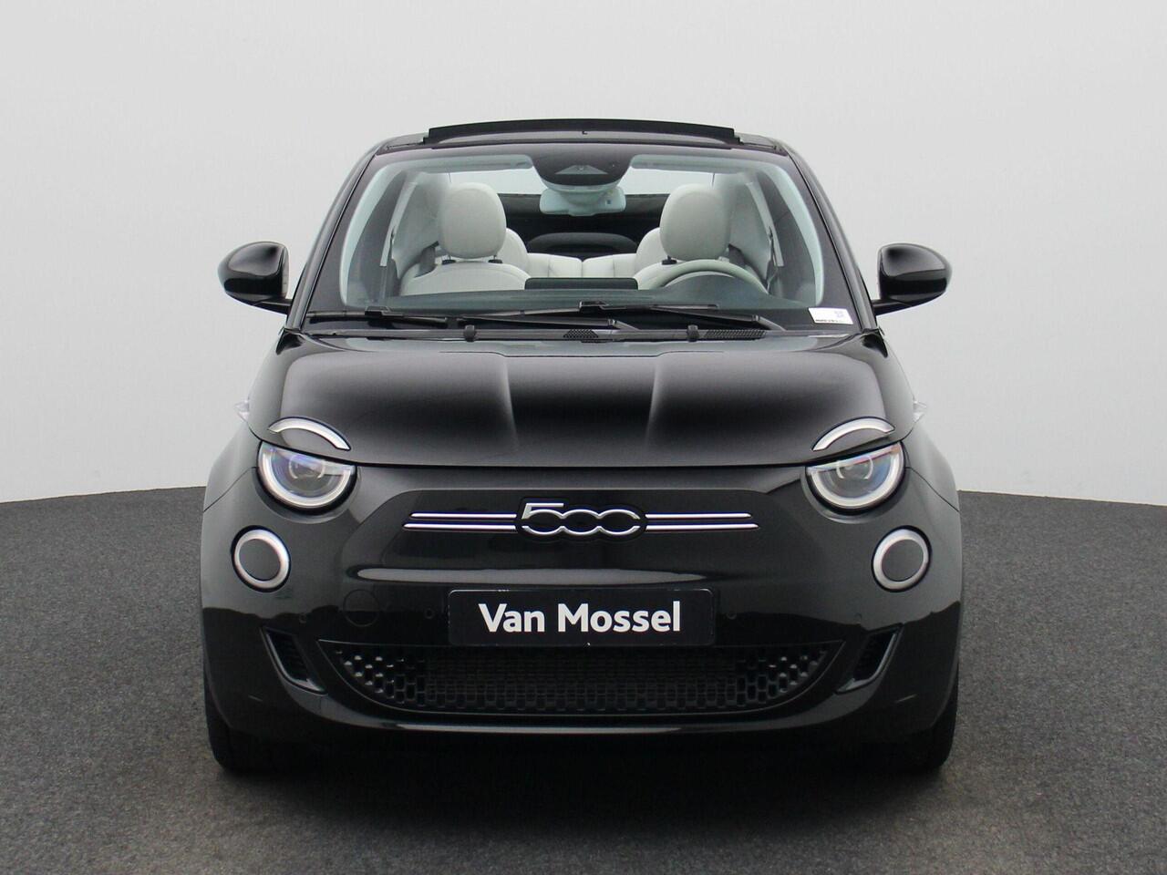 Fiat E-500 C La Prima 42 kWh 119PK | Navigatie | Lederen Bekleding | Digital Cockpit | Achteruitrijcamera | Apple CarPlay & Android Auto