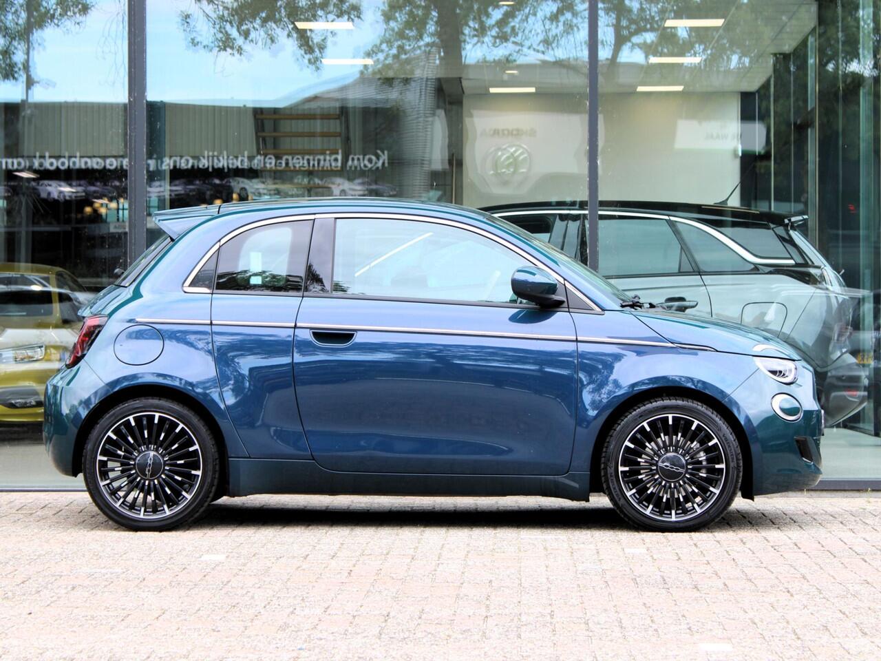 Fiat E-500 3+1 La Prima 42 kWh | Navi / Carplay / Leder