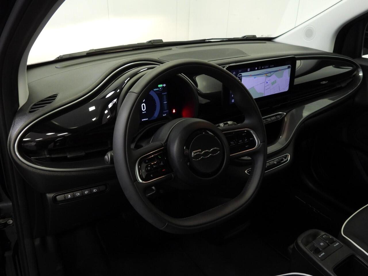 Fiat E-500 Urban 42 kWh NAVI-APP/CLIMA/CRUISE!