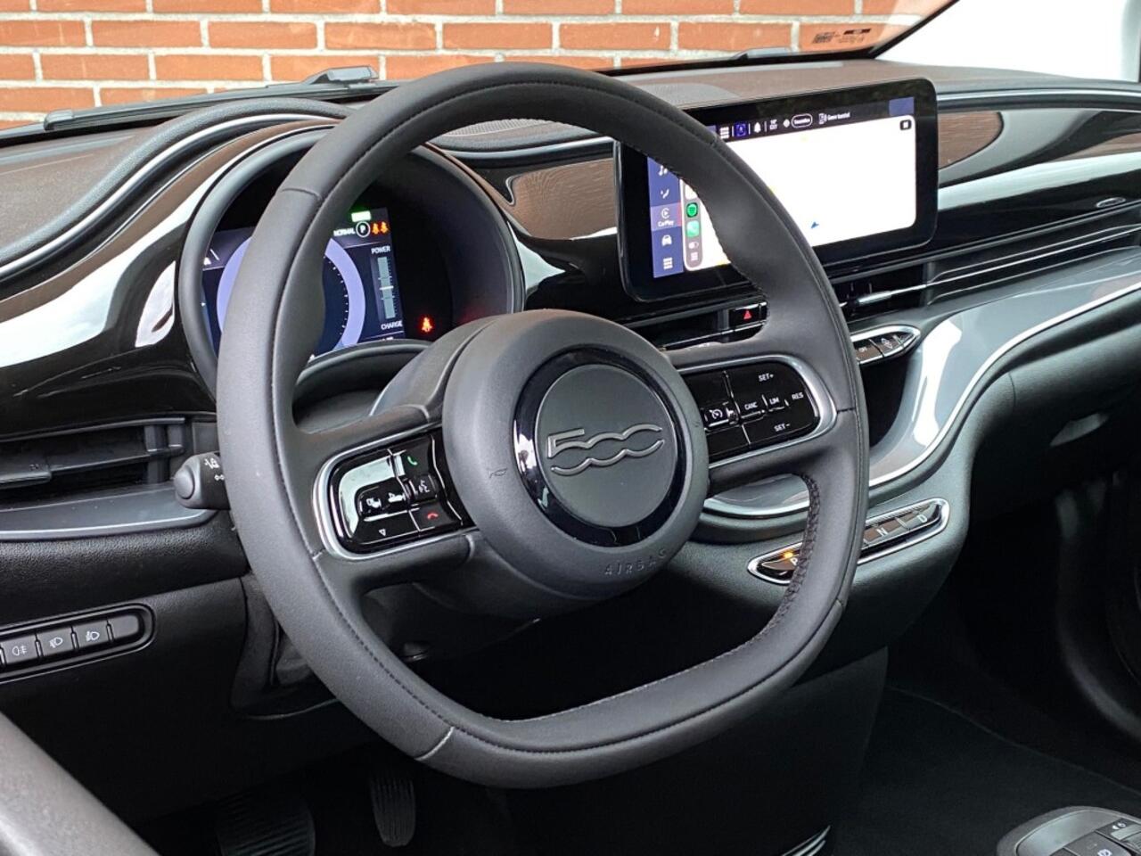 Fiat E-500 42 KWH SOH 97% CARPLAY CRUISE CLIMA DAB LICHTMETALEN VELGEN