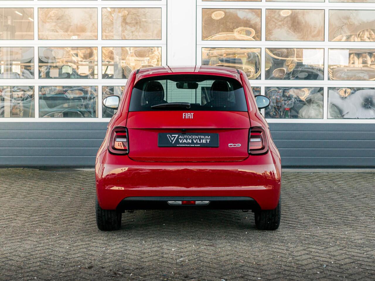 Fiat E-500 42 kWh | Pack Comfort | Pack Style | Rosso Passione |