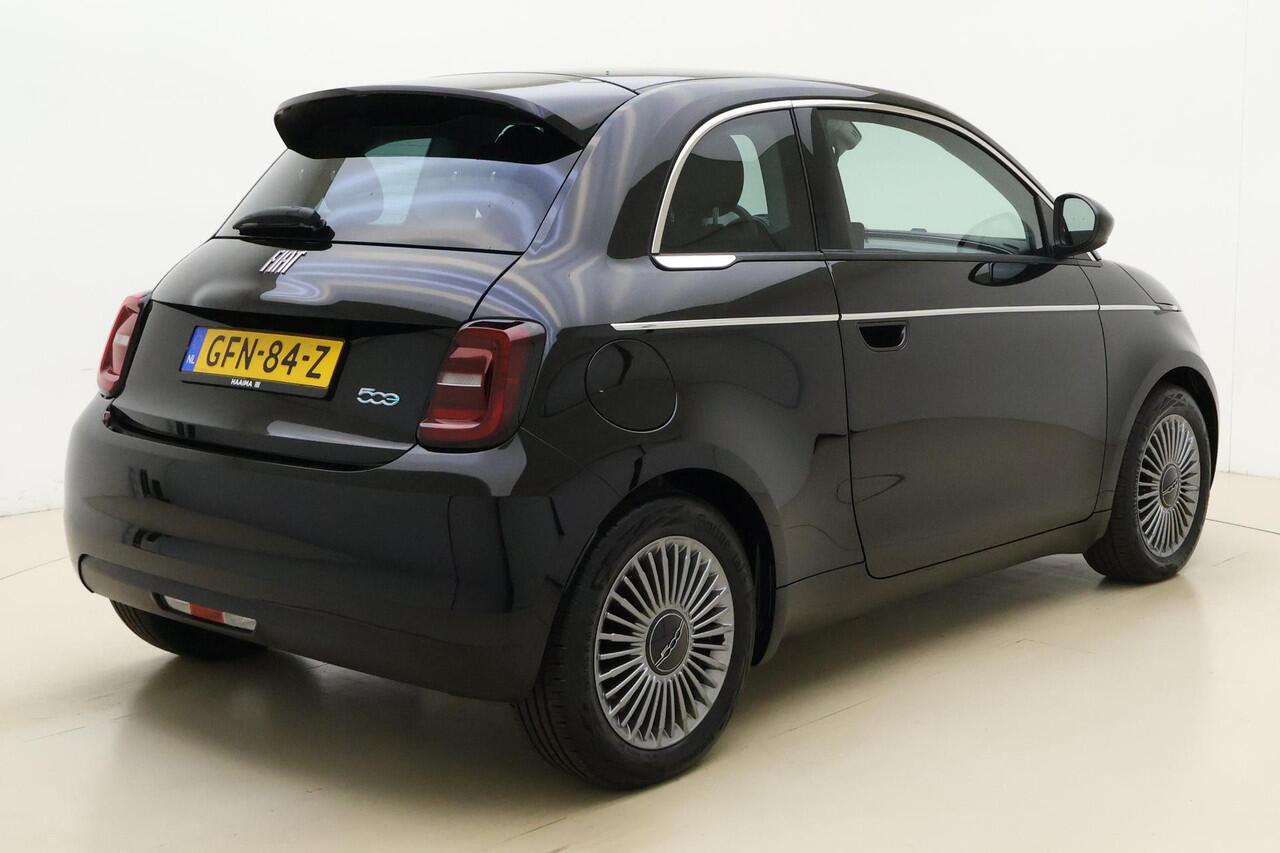 Fiat E-500 Urban 42 kWh 118pk | Climate Control | Lichtmetalen Velgen | Cruise Control | Apple Carplay - Android Auto | Lage Kilometerstand | DAB Radio