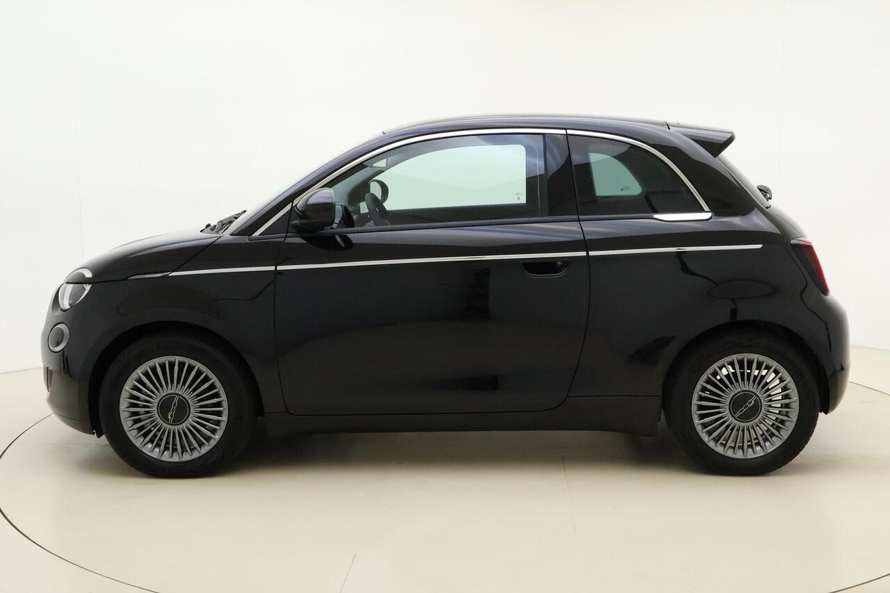 Fiat E-500 Urban 42 kWh 118pk | Climate Control | Lichtmetalen Velgen | Cruise Control | Apple Carplay - Android Auto | Lage Kilometerstand | DAB Radio