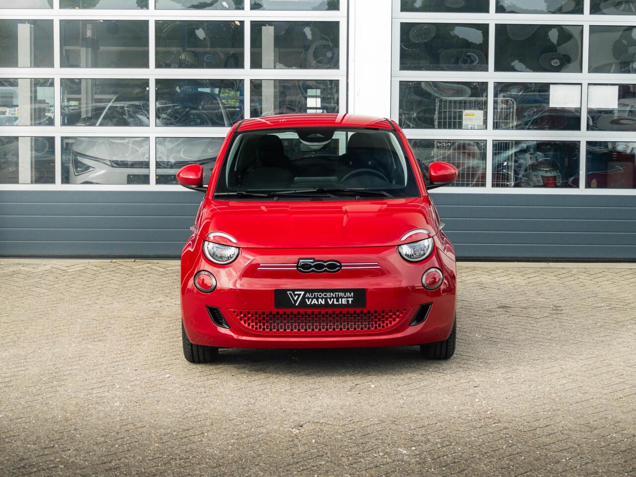Fiat E-500 42 kWh | Uit voorraad leverbaar | 17% Bijtelling| Clima | Cruise | Apple Carplay