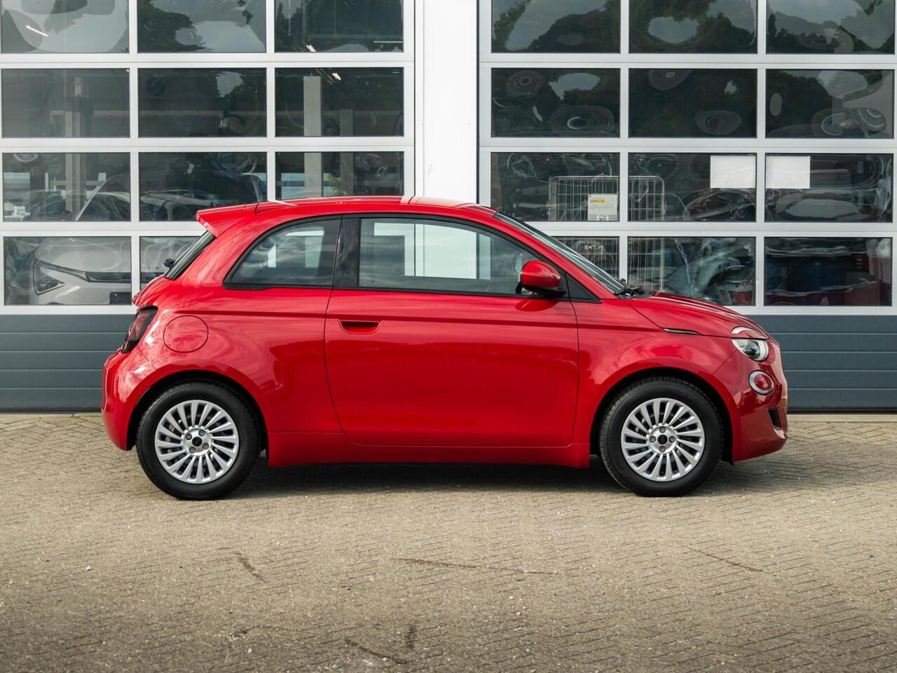 Fiat E-500 42 kWh | Uit voorraad leverbaar | 17% Bijtelling| Clima | Cruise | Apple Carplay