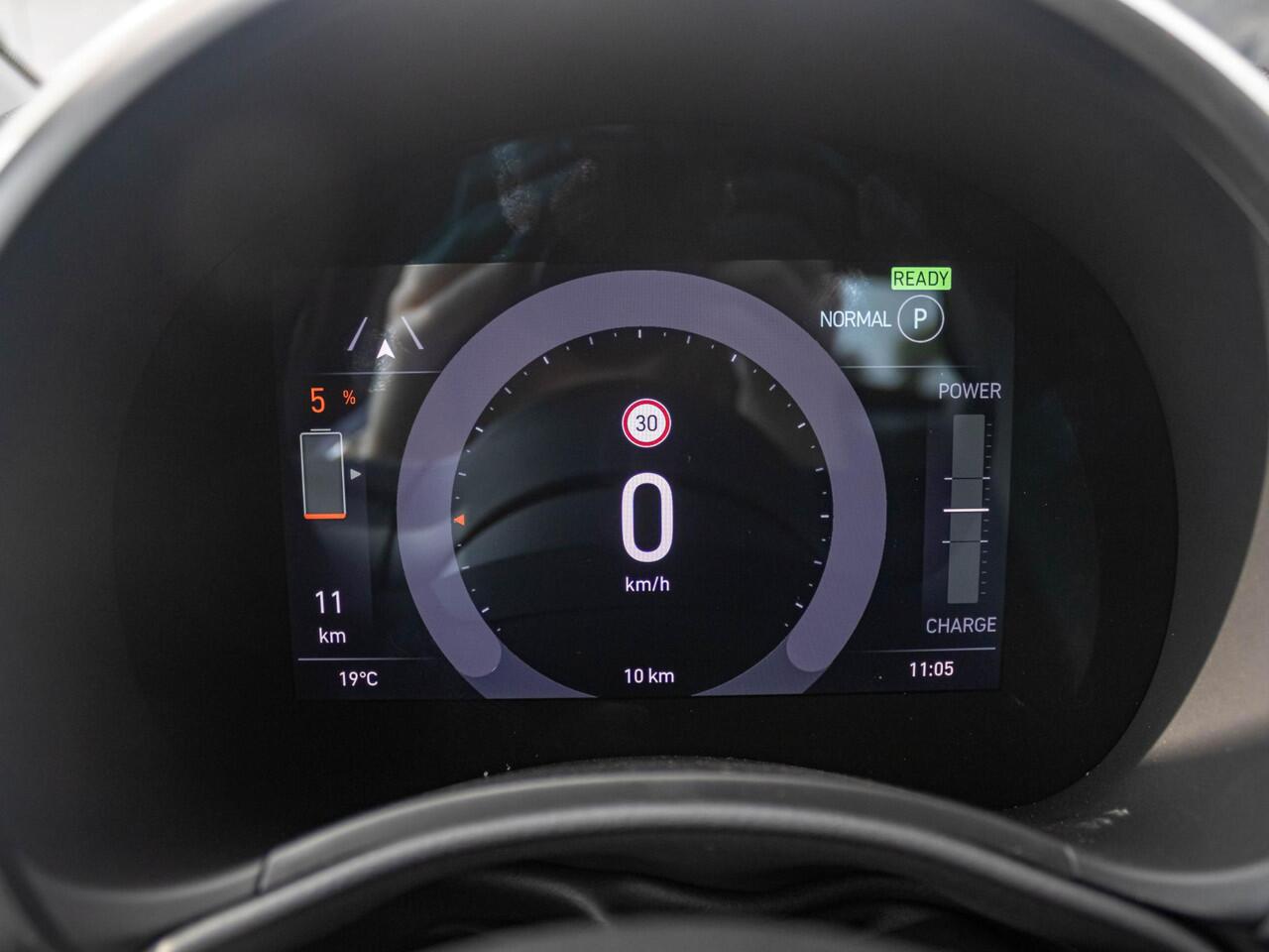 Fiat E-500 Cabrio La Prima 42 kWh | 17% Bijtelling | Clima | Cruise | Leder | 17" | Priv Glass | Winter Pack | JBL Sound | BSM | Apple Carplay