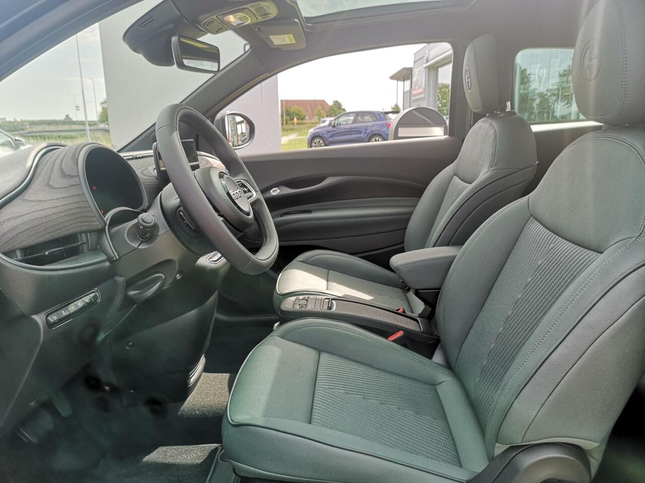 Fiat E-500 Giorgio Armani Edition 42 kWh | Full option | Camera | Carplay | Adaptive cruise | Stoelverwarming | LED koplampen