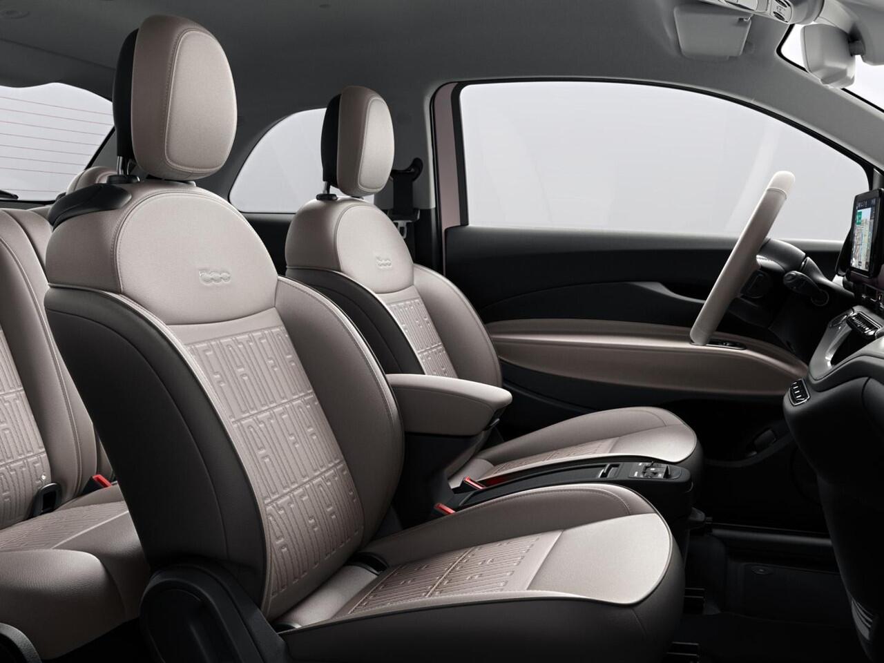 Fiat E-500 3+1 La Prima 42 kWh | 17% Bijtelling | Clima | Cruise | Leder | 17" | Priv Glass | Winter Pack | JBL Sound | BSM | Apple Carplay