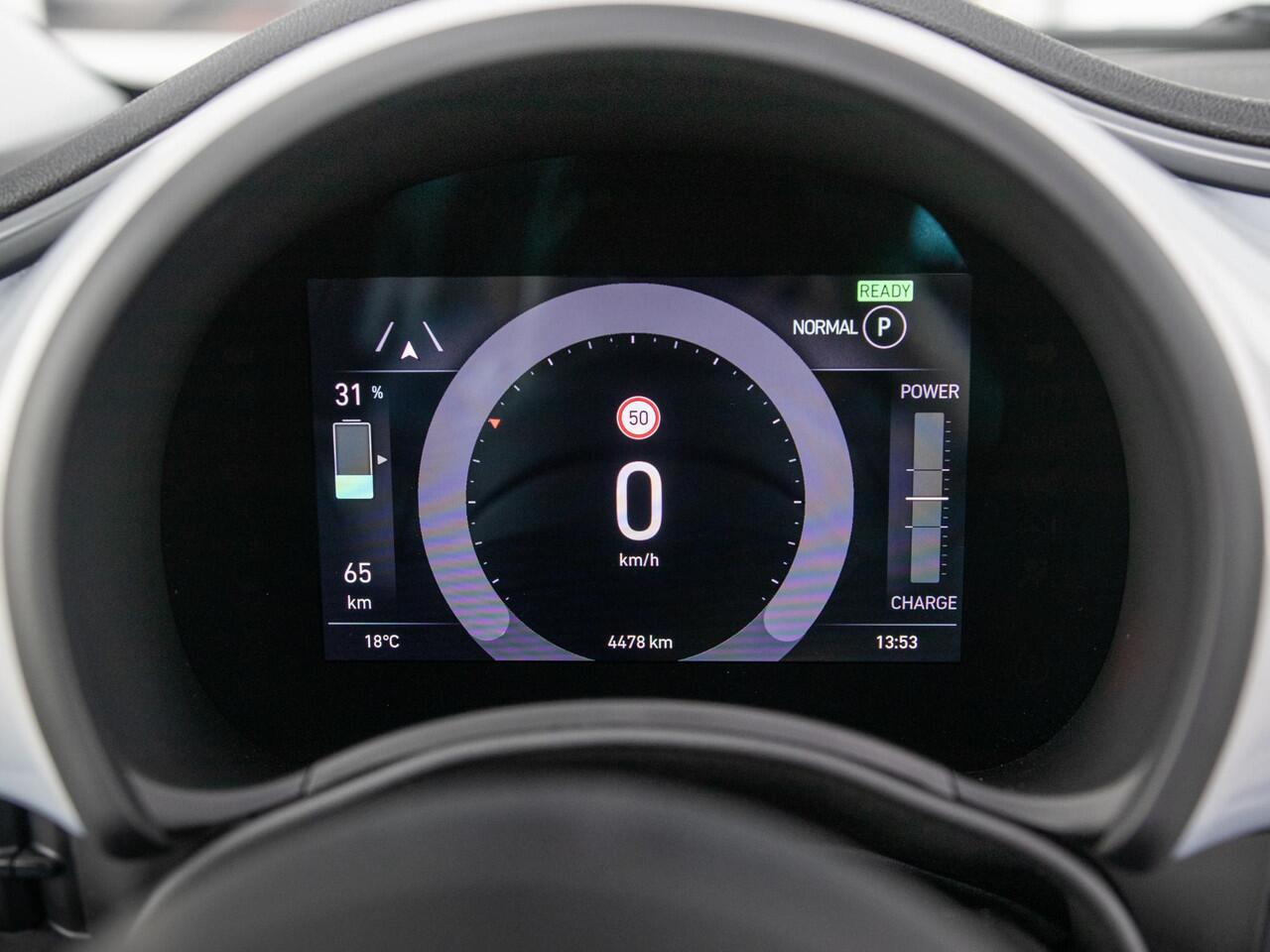 Fiat E-500 Cabrio La Prima 42 kWh | 17% Bijtelling | Clima | Cruise | Leder | 17" | Priv Glass | Winter Pack | JBL Sound | BSM | Apple Carplay