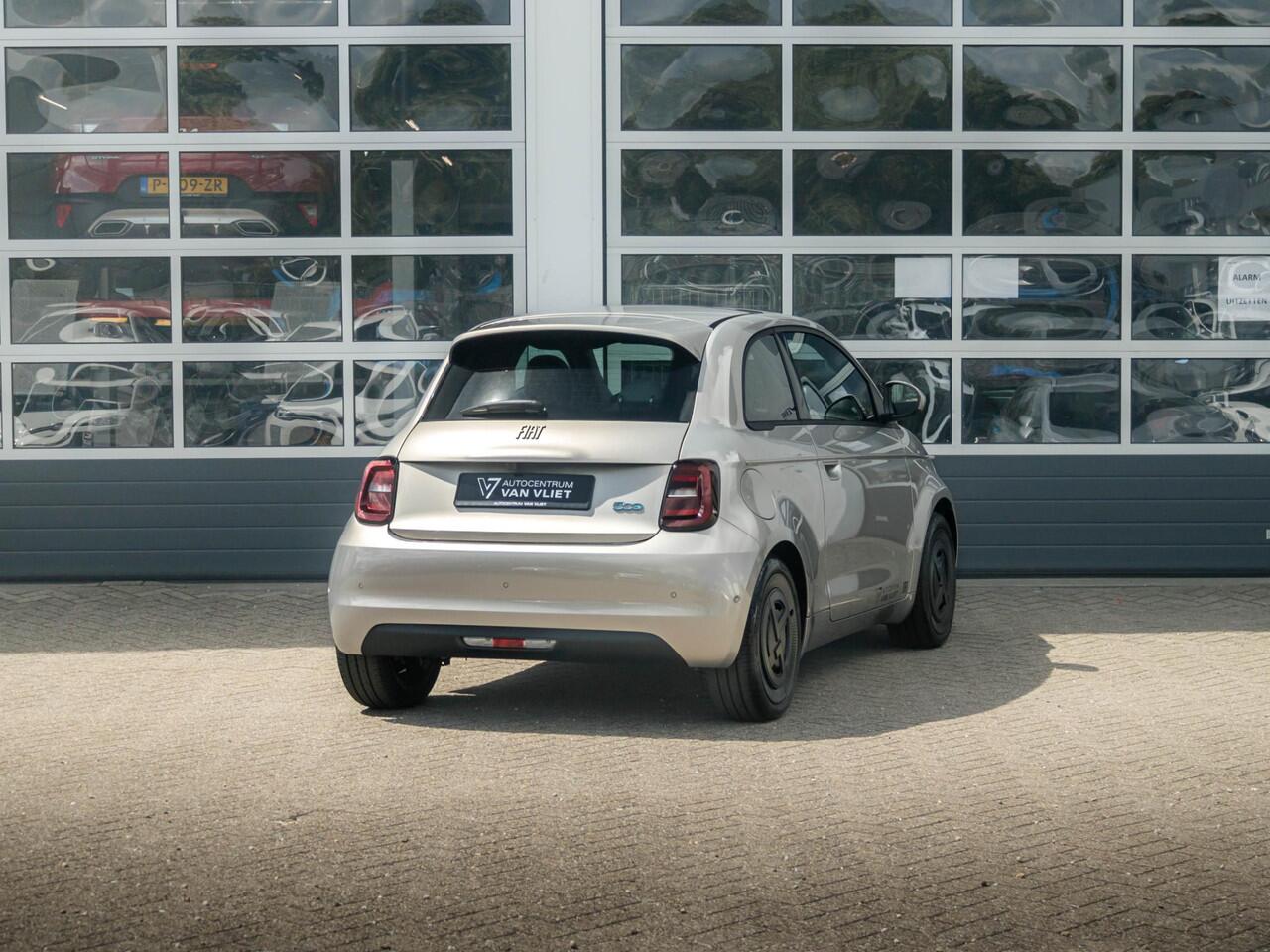 Fiat E-500 Giorgio Armani Edition 42 kWh | 18% Bijtelling | Zeer Exclusief | Beperkte Oplage !
