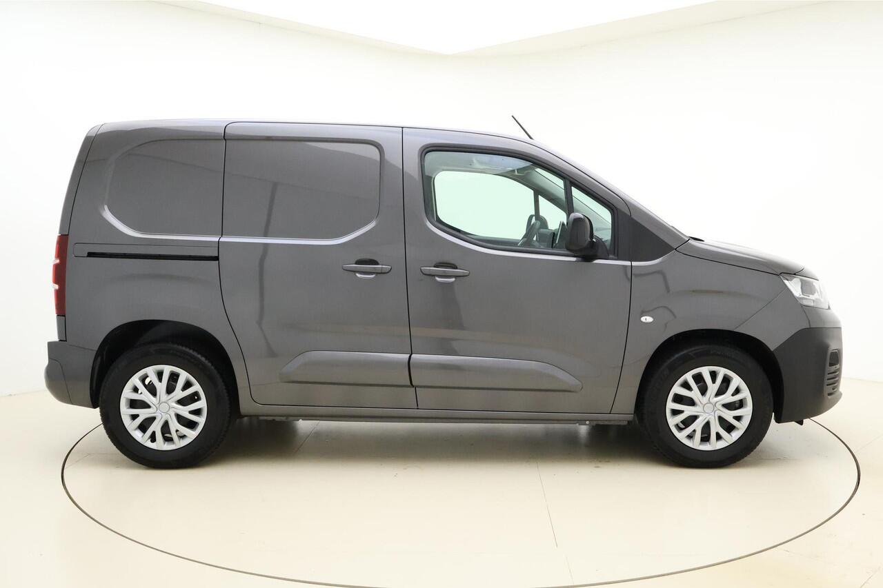 Fiat E-Doblo 136 L1 50 kWh | NIEUW | Navigatie | Climate control | Cruise control | DAB+ | Laadruimte betimmering | Metallic lak | Parkeersensoren | Zijschuifdeur