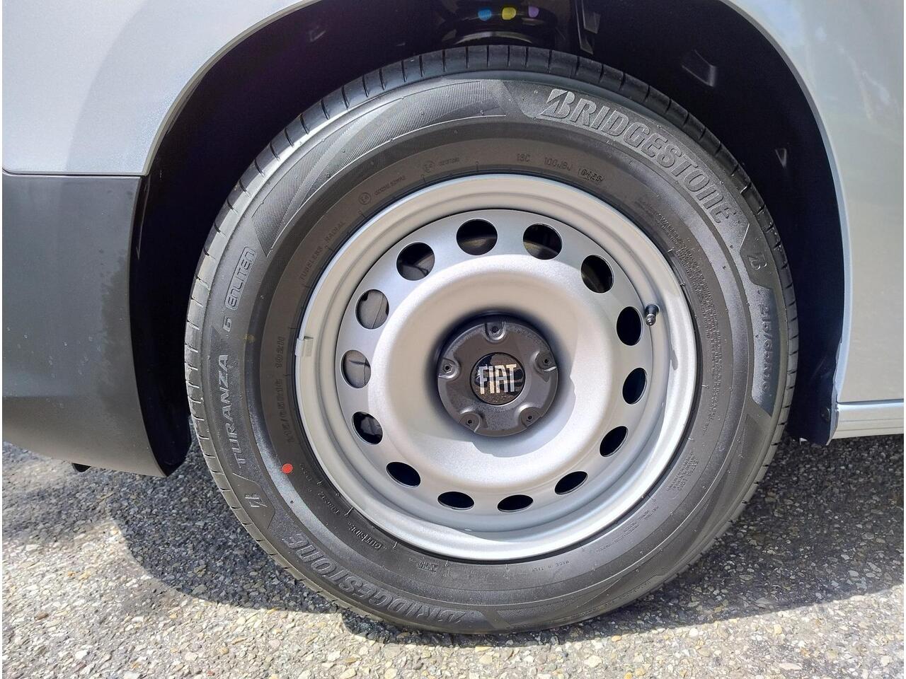 Fiat E-Doblo L1 50 kWh 136pk | 8 jaar garantie | 0% financial lease | Multimedia | Apple Carplay | Android Auto | Achteruitrijcamera | Parkeersensoren achter | Winter pakket | Stoelverwarming | Stuurverwarming | Warmtepomp | Digital cockpit | Stuurwielbediening | Rese