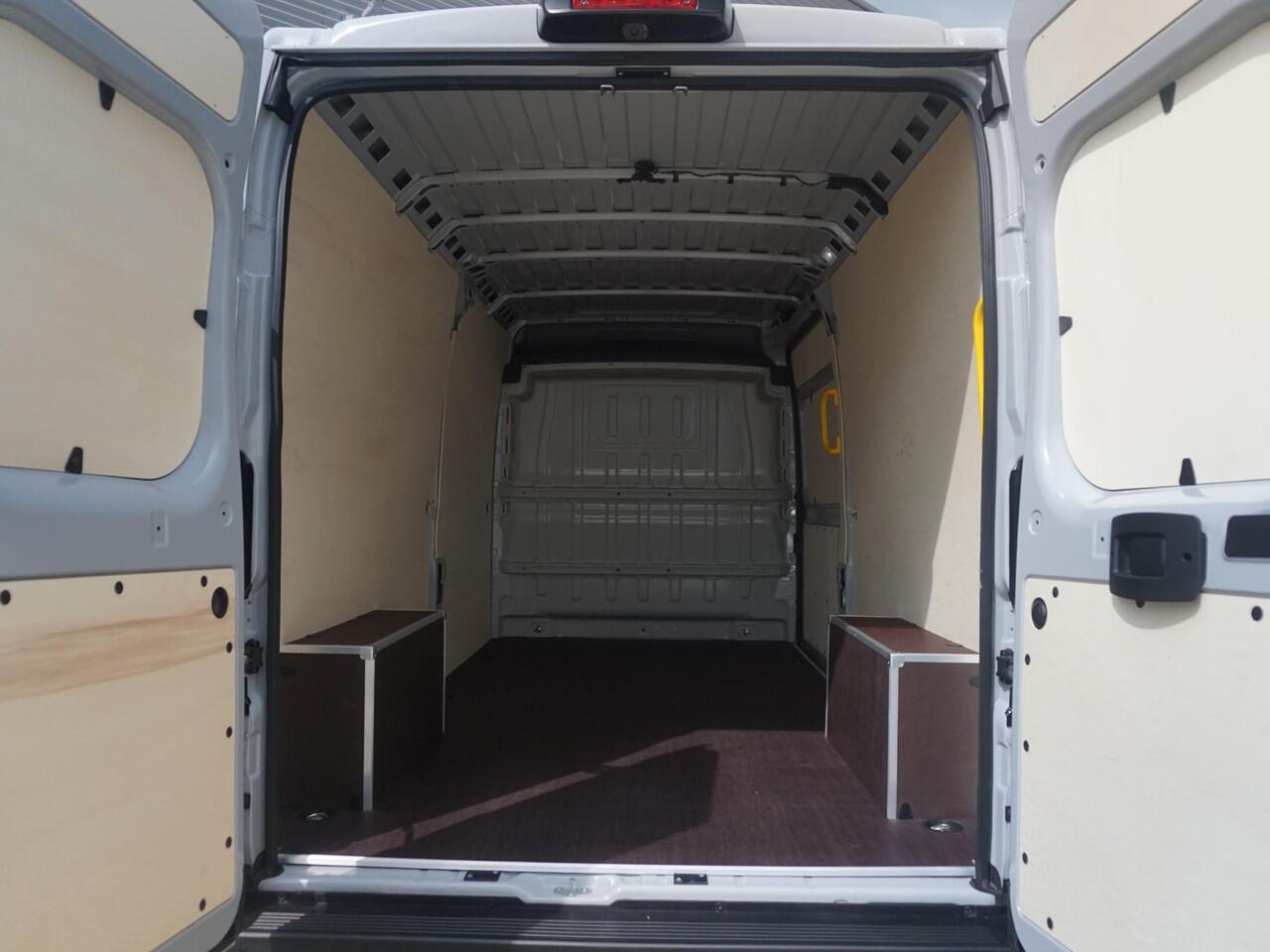 Fiat E-Ducato 4.25t L3H2 Heavy 110 kWh | camera | navigatie incl. Apple Carplay | betimmering | 1.485 kg. laadvermogen | 2.400 kg. geremd aanhangergewicht