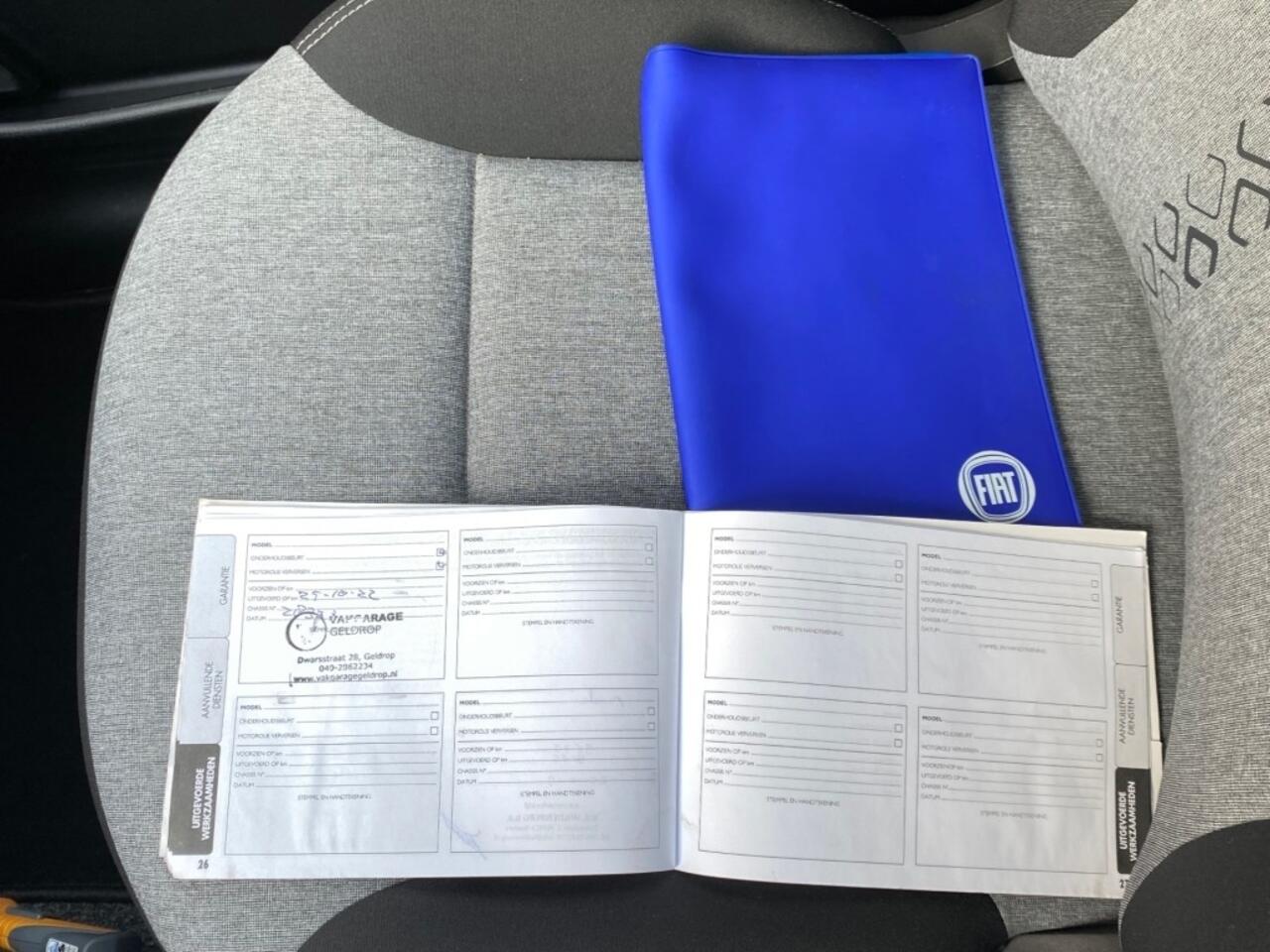 Fiat PANDA 0.9 TWINAIR LOUNGE 80 PK AIRCO TREKHAAK BLUETOOTH