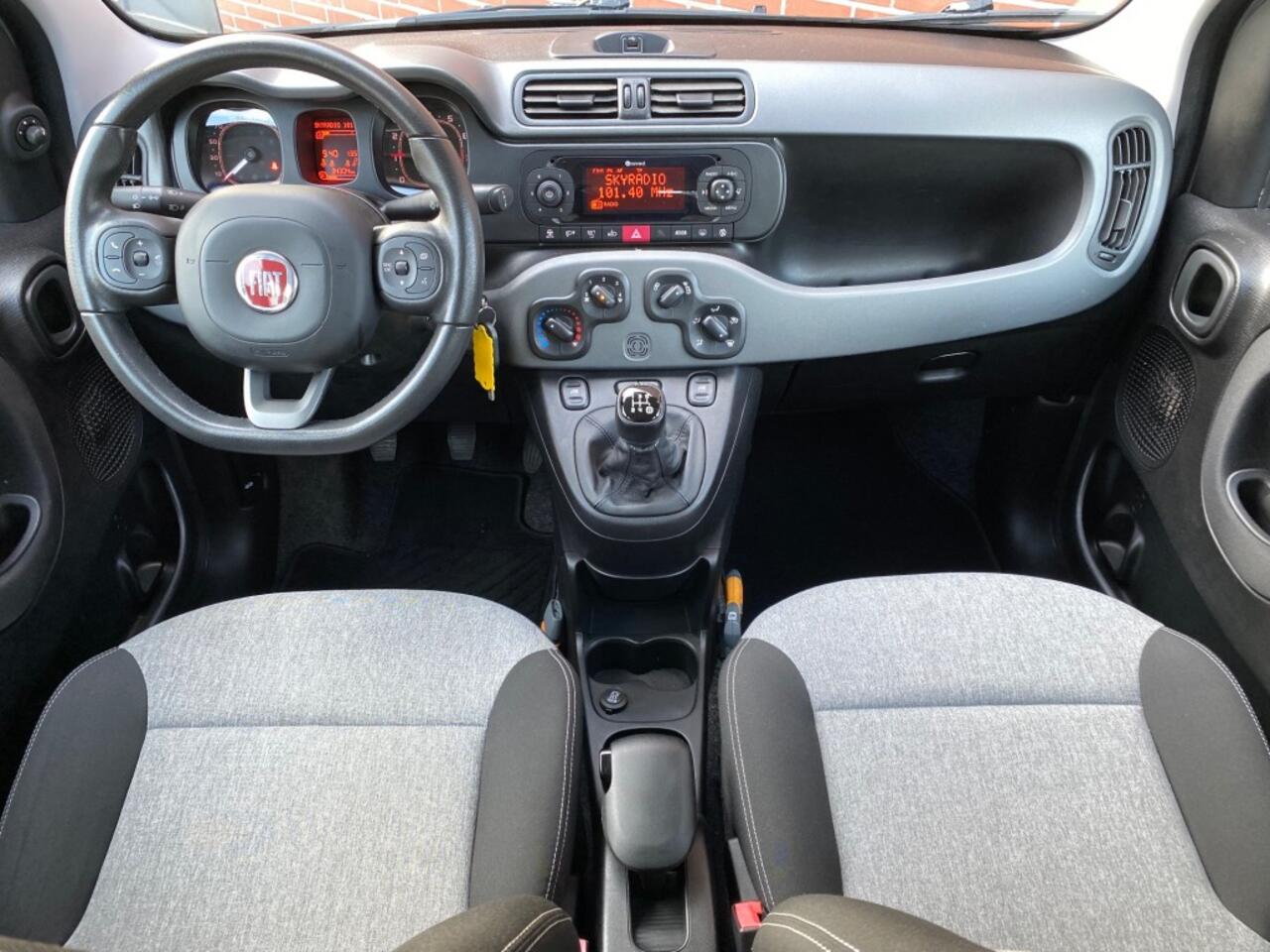 Fiat PANDA 0.9 TWINAIR LOUNGE 80 PK AIRCO TREKHAAK BLUETOOTH