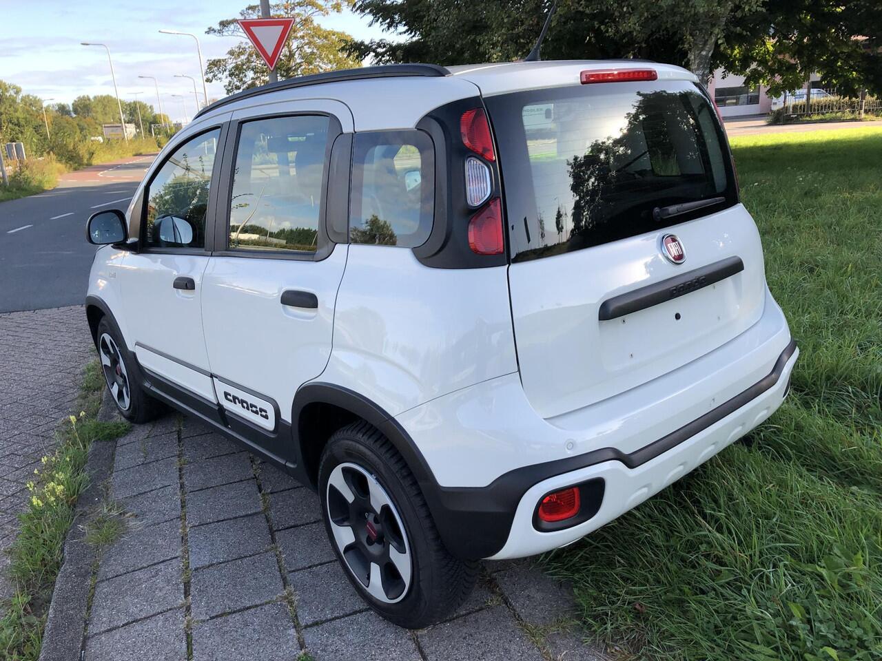 Fiat PANDA 1.2 City Cross CLIMATE|BLUETOOTH|PDC|5-PERSOONS