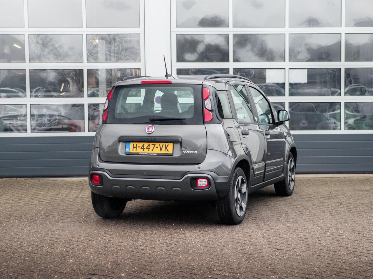 Fiat PANDA 1.0 Hybrid Cross Launch Edition | Climate Control | Parkeersensoren |