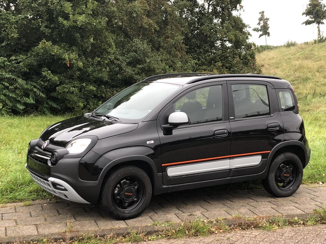 Fiat PANDA 1.0 Hybrid Cross Garmin CLIMATE|APPLE/ANDROID|DAB|5-PERSOONS