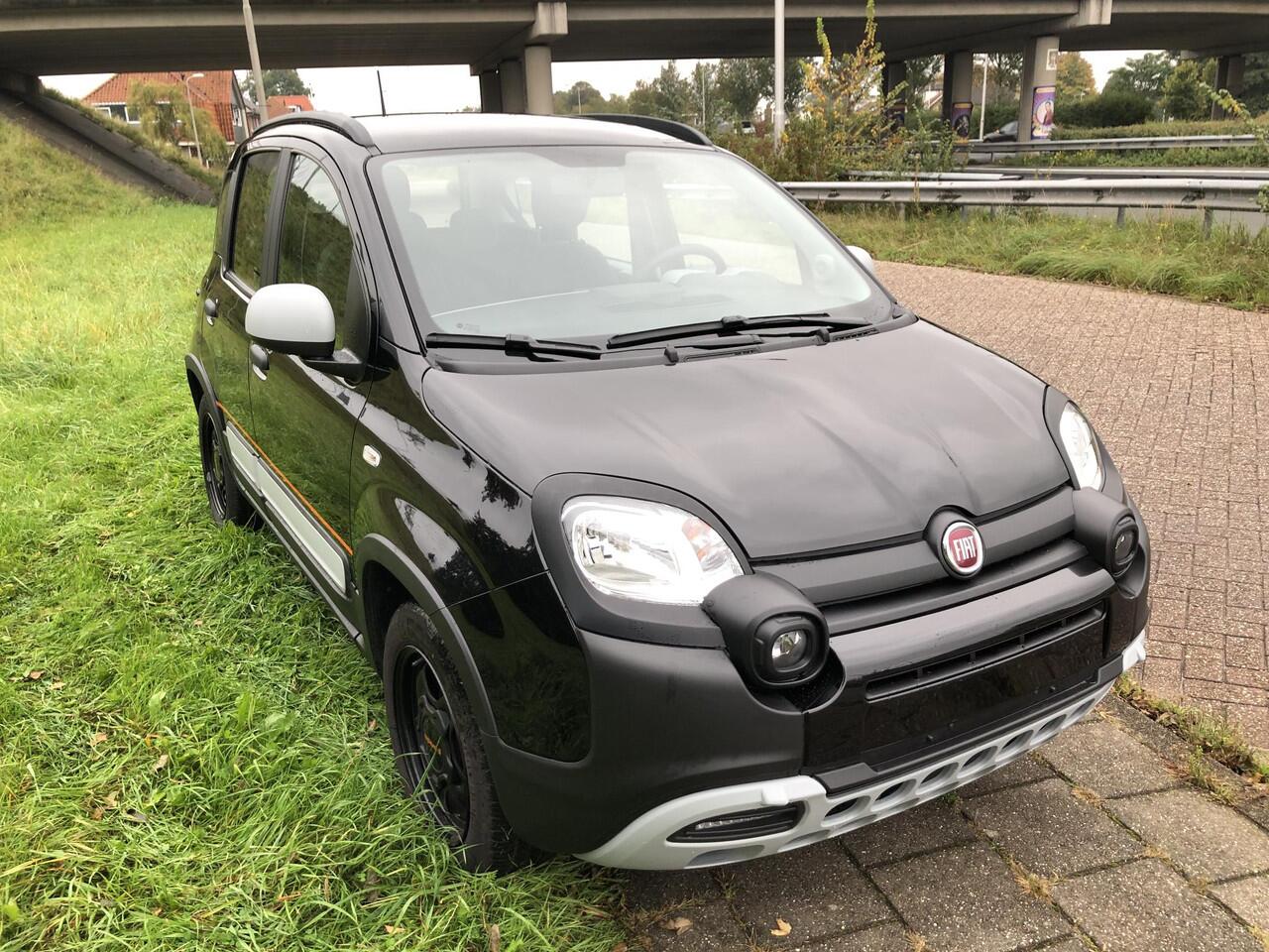 Fiat PANDA 1.0 Hybrid Cross Garmin CLIMATE|APPLE/ANDROID|DAB|5-PERSOONS
