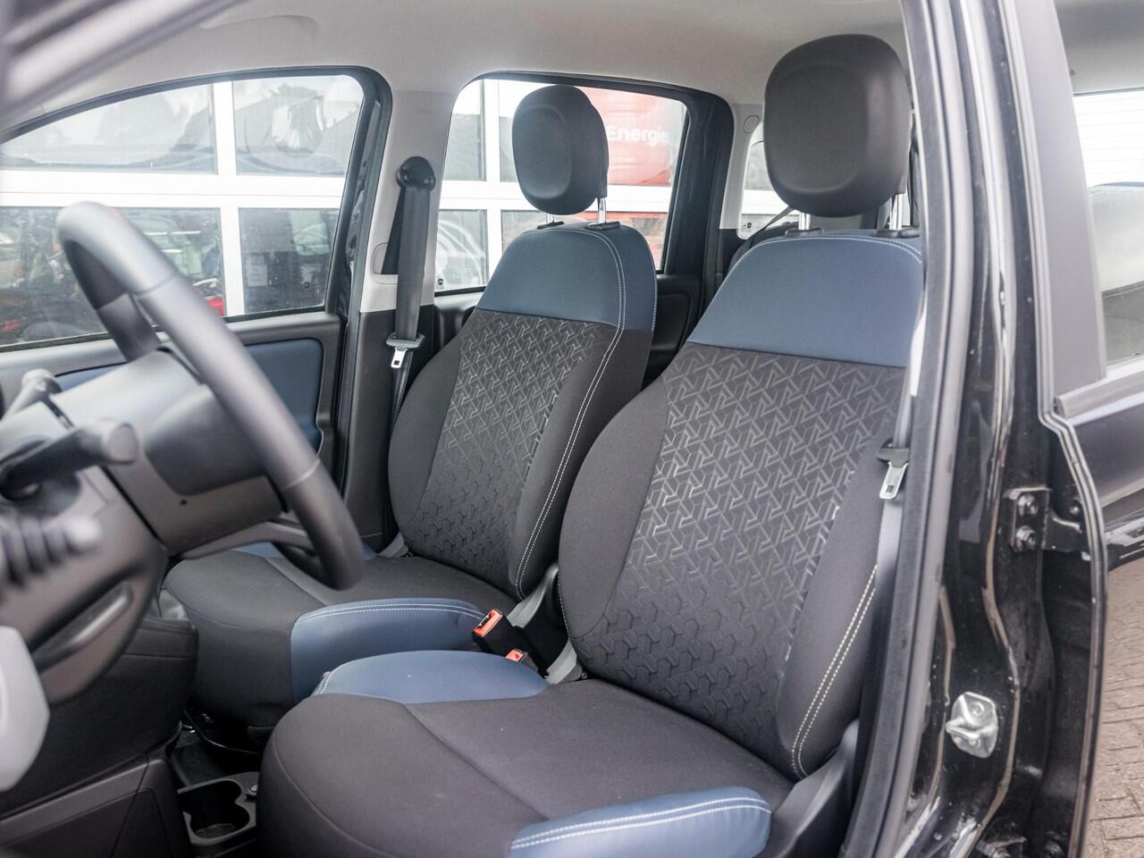 Fiat PANDA Hybrid City Cross | Clima | Dakrails | Mistlampen | 5-Zits | Unieke KM Stand