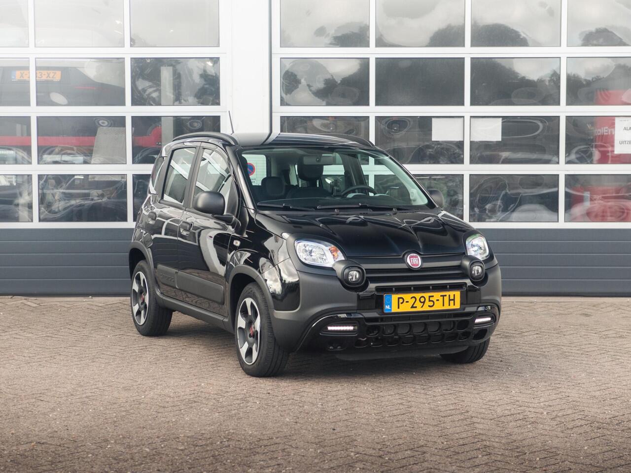 Fiat PANDA Hybrid City Cross | Clima | Dakrails | Mistlampen | 5-Zits | Unieke KM Stand
