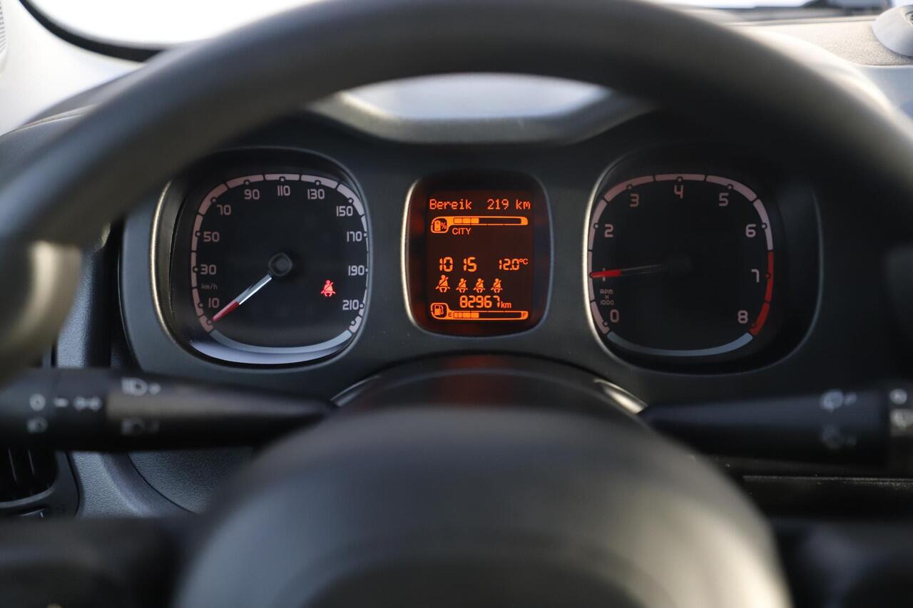 Fiat PANDA 1.0 Hybrid City Life 69PK Carplay Android Navigatie Airco All-Season Banden!