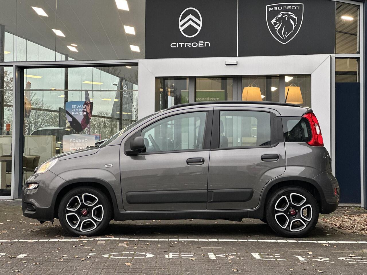 Fiat PANDA 1.0 Hybrid City Life | Navigatie via Carplay | 5 Zitplaatsen | Airco | Dakrails | Hoge instap | City functie | Metaallak | Electrische ramen |