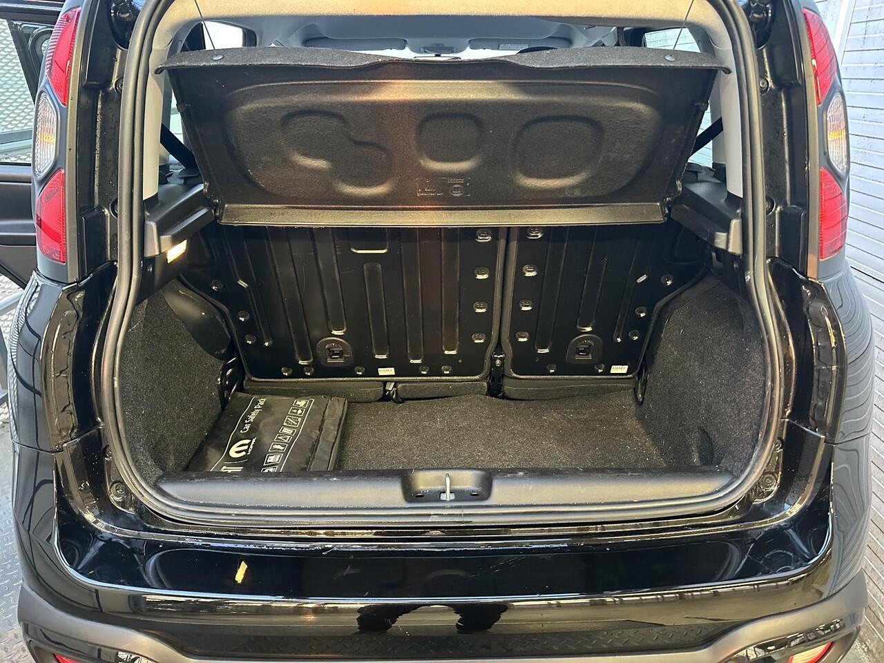 Fiat PANDA City Cross 1.0 Hybrid 70pk | 5-ZITS | CLIMA | HOGE INSTAP! | APPLE CARPLAY / ANDROID AUTO | PARKEERSENSOREN | DAB+ |