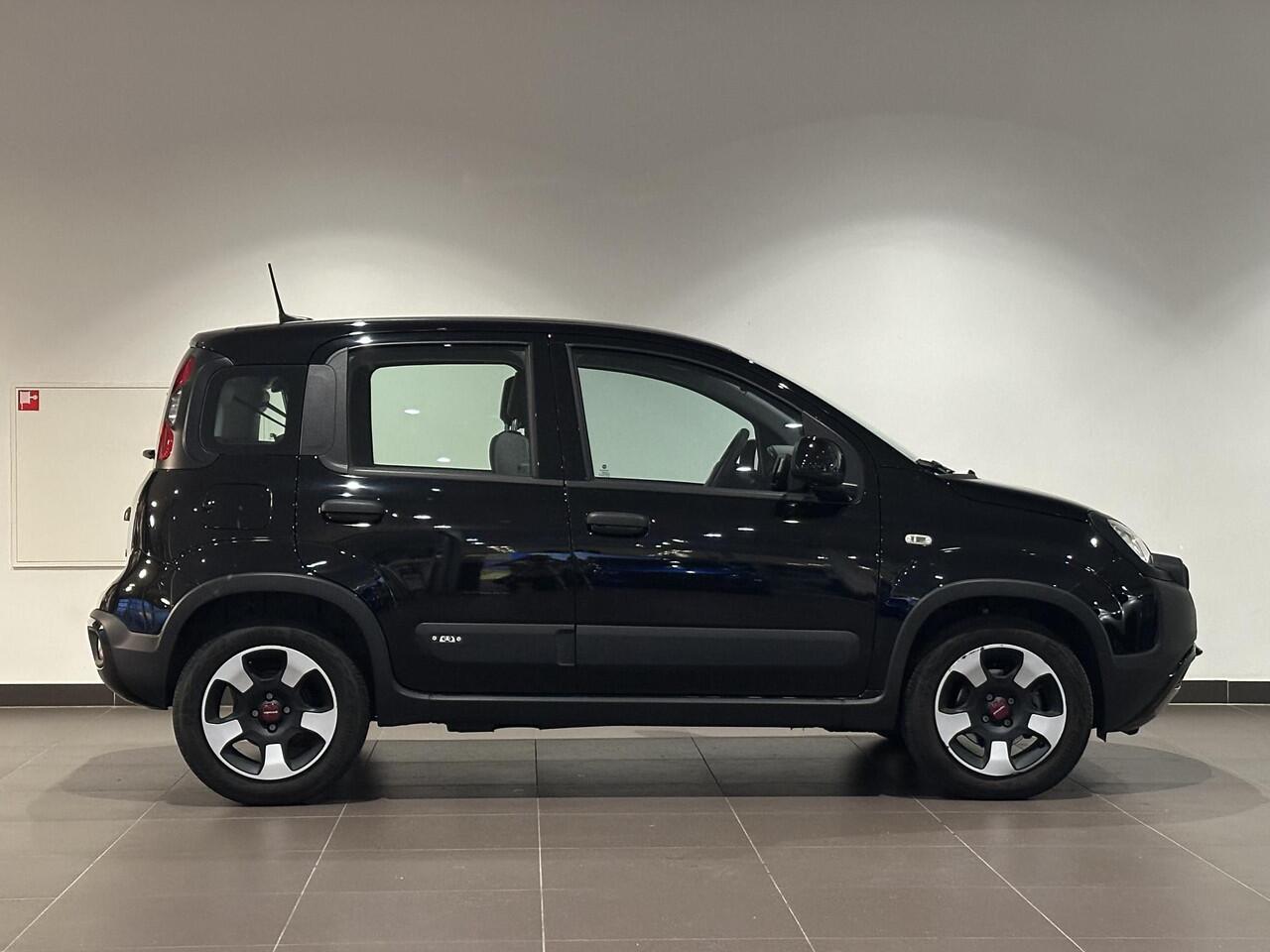 Fiat PANDA City Cross 1.0 Hybrid 70pk | 5-ZITS | CLIMA | HOGE INSTAP! | APPLE CARPLAY / ANDROID AUTO | PARKEERSENSOREN | DAB+ |