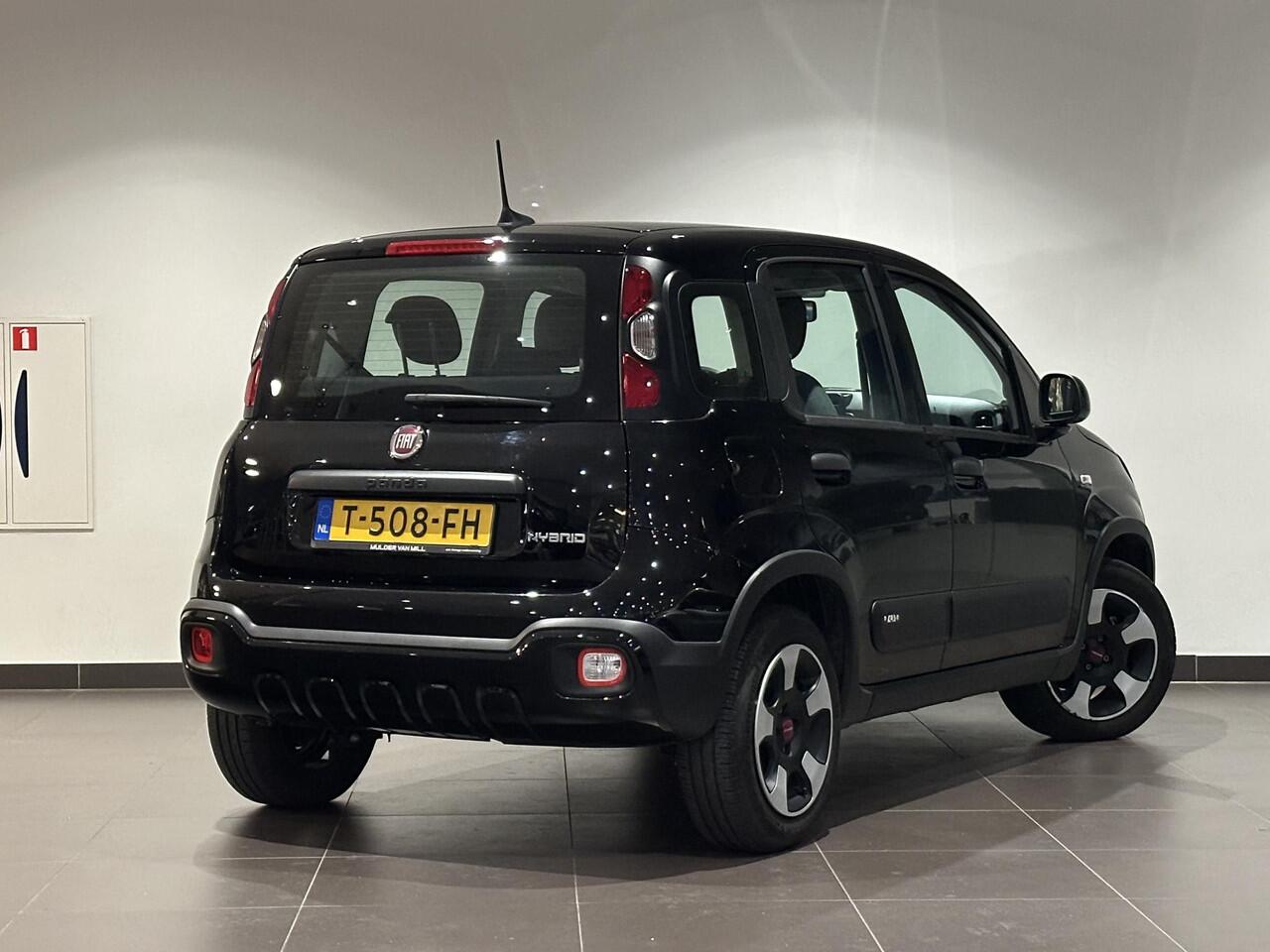 Fiat PANDA City Cross 1.0 Hybrid 70pk | 5-ZITS | CLIMA | HOGE INSTAP! | APPLE CARPLAY / ANDROID AUTO | PARKEERSENSOREN | DAB+ |