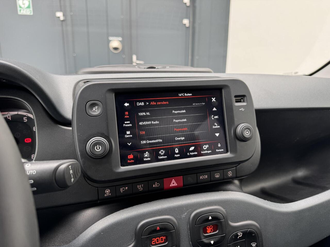 Fiat PANDA 1.0 Hybrid Cross | Climate control | Apple Carplay | Prijs is rijklaar
