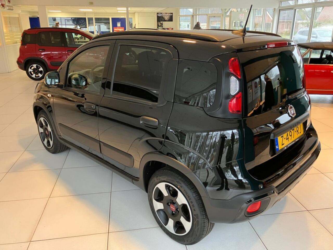 Fiat PANDA 1.0 70Hybrid Cross