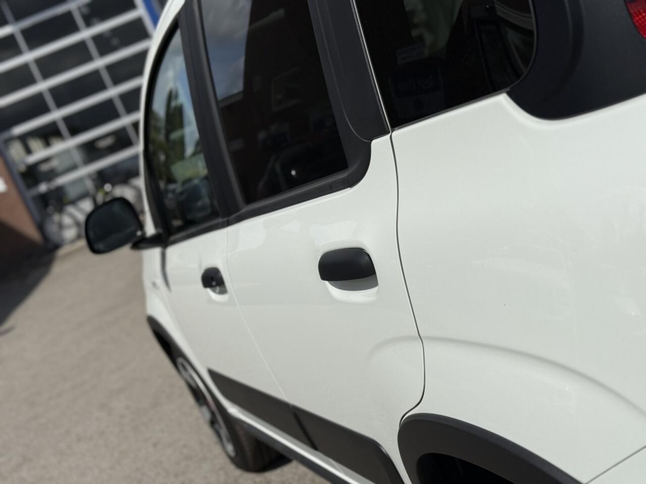 Fiat PANDA 1.0 Hybrid Cross | Apple carplay | auto airco |