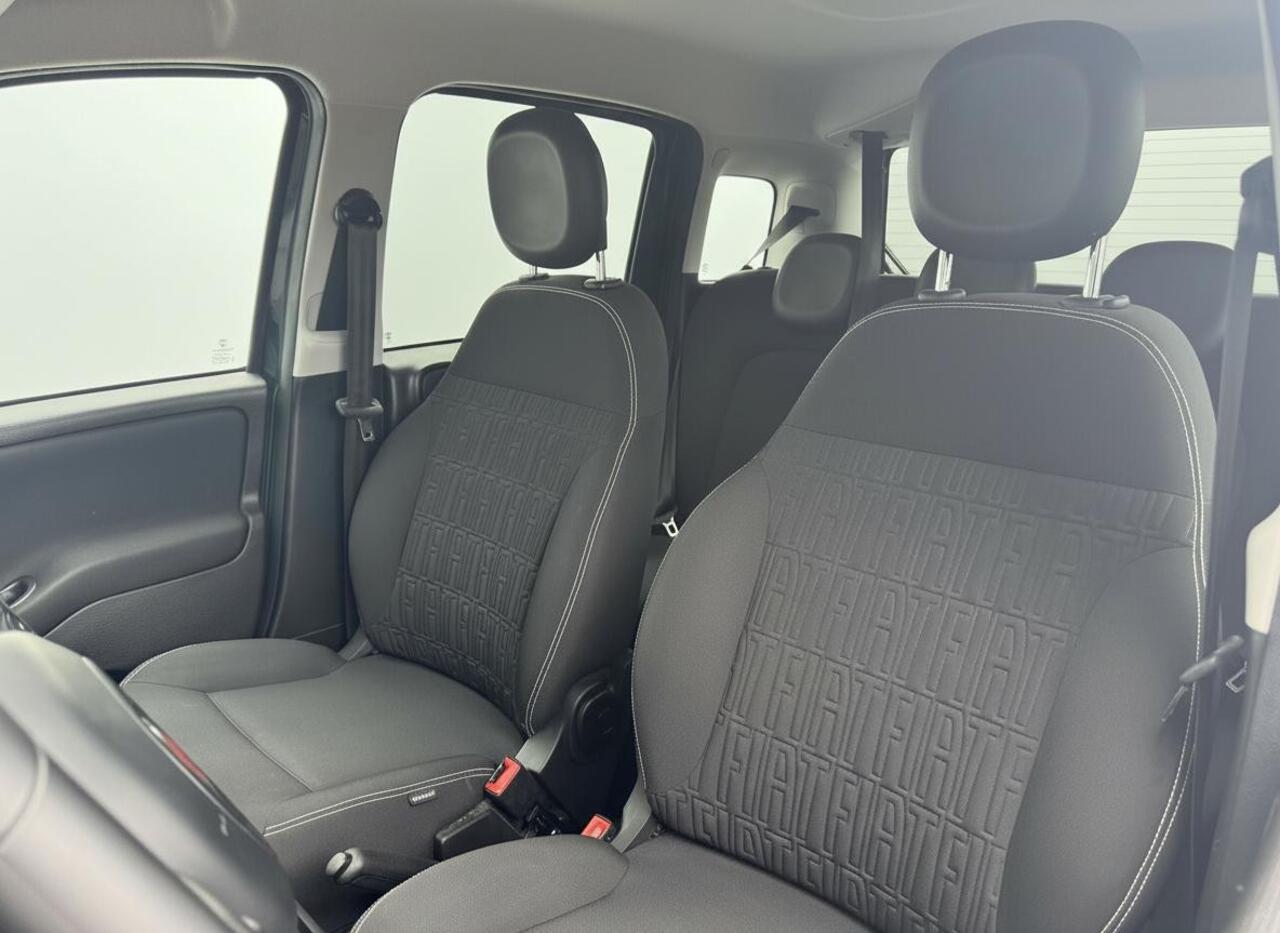 Fiat PANDA 1.0 Hybrid RED Cross | Apple carplay | Climate control | Prijs is rijklaar!