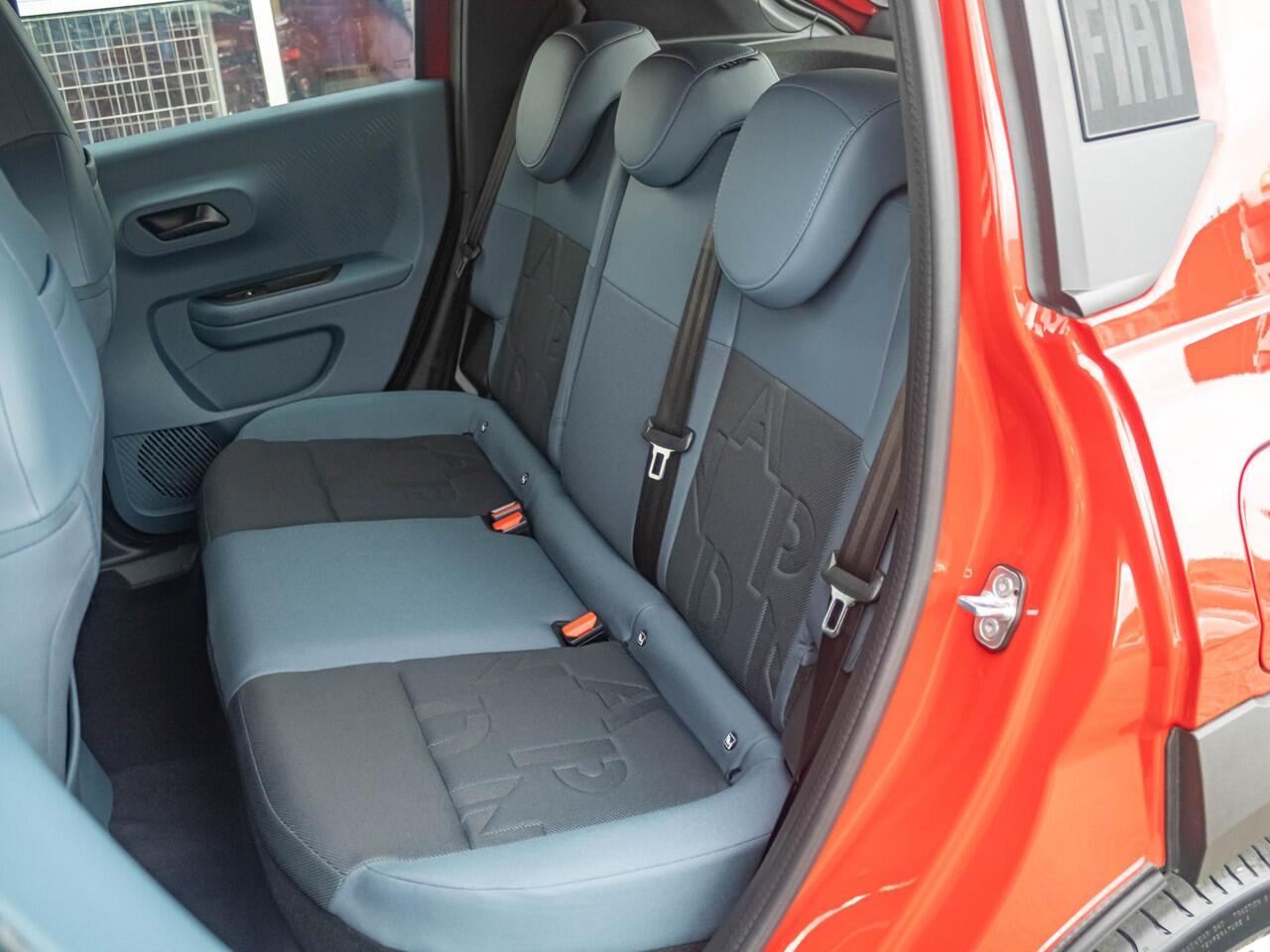 Fiat PANDA Grande Red 11 kW 44 kWh | Private Lease actie ¤ 319,-* | Uit voorraad leverbaar | Airco | Cruise | Apple Carplay | 16" | PDC | Private Lease ¤ 365,-*