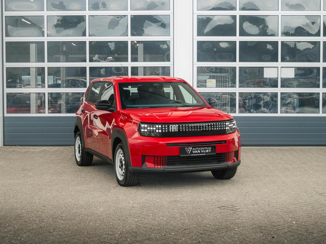 Fiat PANDA Grande Red 11 kW 44 kWh | Private Lease actie ¤ 319,-* | Uit voorraad leverbaar | Airco | Cruise | Apple Carplay | 16" | PDC | Private Lease ¤ 365,-*