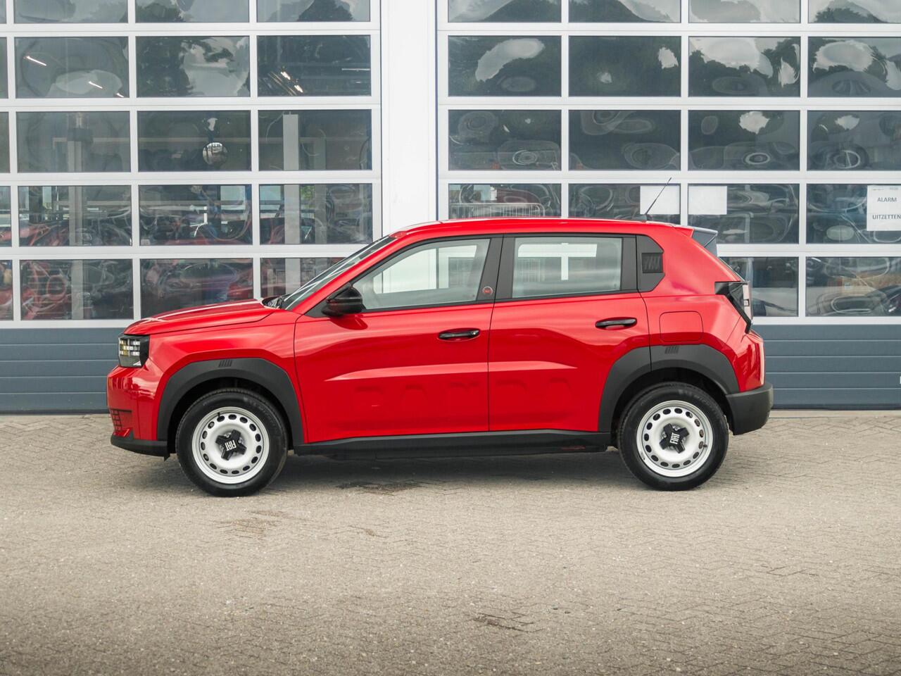 Fiat PANDA Grande Red 11 kW 44 kWh | Private Lease actie ¤ 319,-* | Uit voorraad leverbaar | Airco | Cruise | Apple Carplay | 16" | PDC | Private Lease ¤ 365,-*