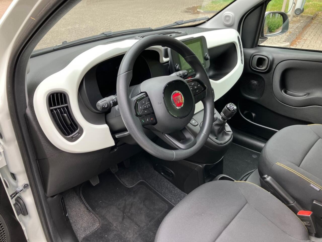 Fiat PANDA Pandina 1.0 Hybrid