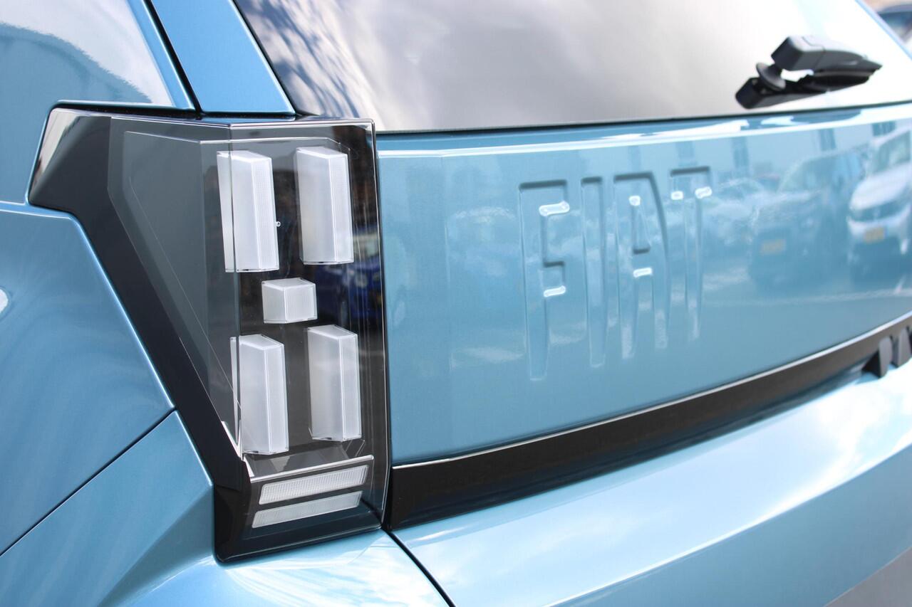 Fiat PANDA Grande HYBRID 110 ICON VOORRAAD KORTING