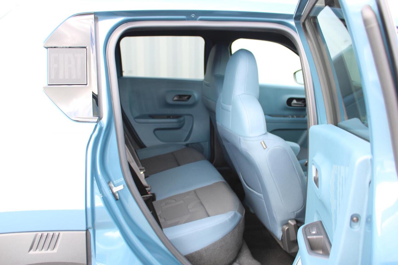 Fiat PANDA Grande HYBRID 110 ICON VOORRAAD KORTING