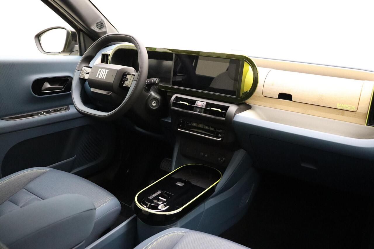 Fiat PANDA Grande La Prima 11 kW 44 kWh | NIEUW MODEL | Navigatie | Climate control | Camera | Dakrails | Stoel & Stuurverwarming | Lichtmetalen velgen