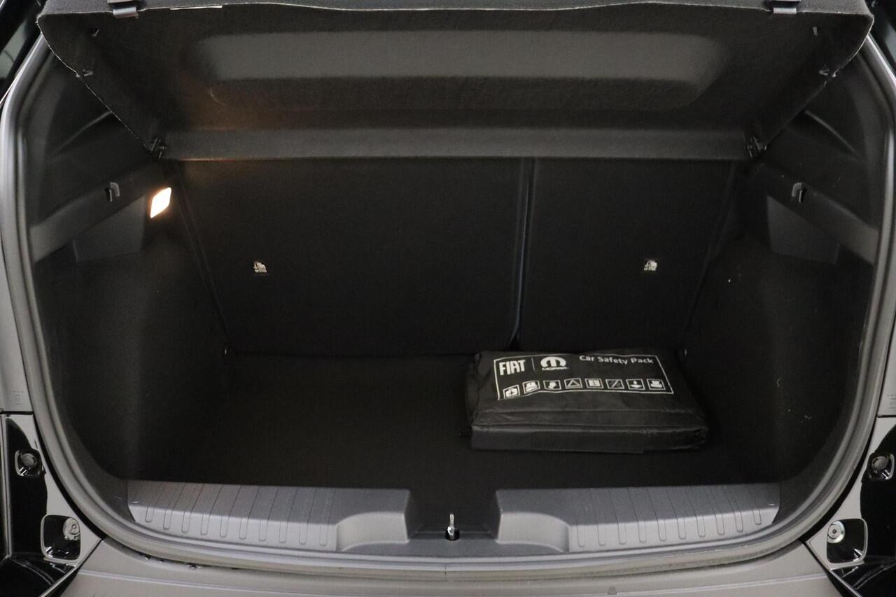 Fiat PANDA Grande 1.2 Hybrid La Prima | Demo | Automaat | NIEUW MODEL | Navigatie | Climate control | Camera | Hoge instap | Dakrails | Lichtmetalen velgen