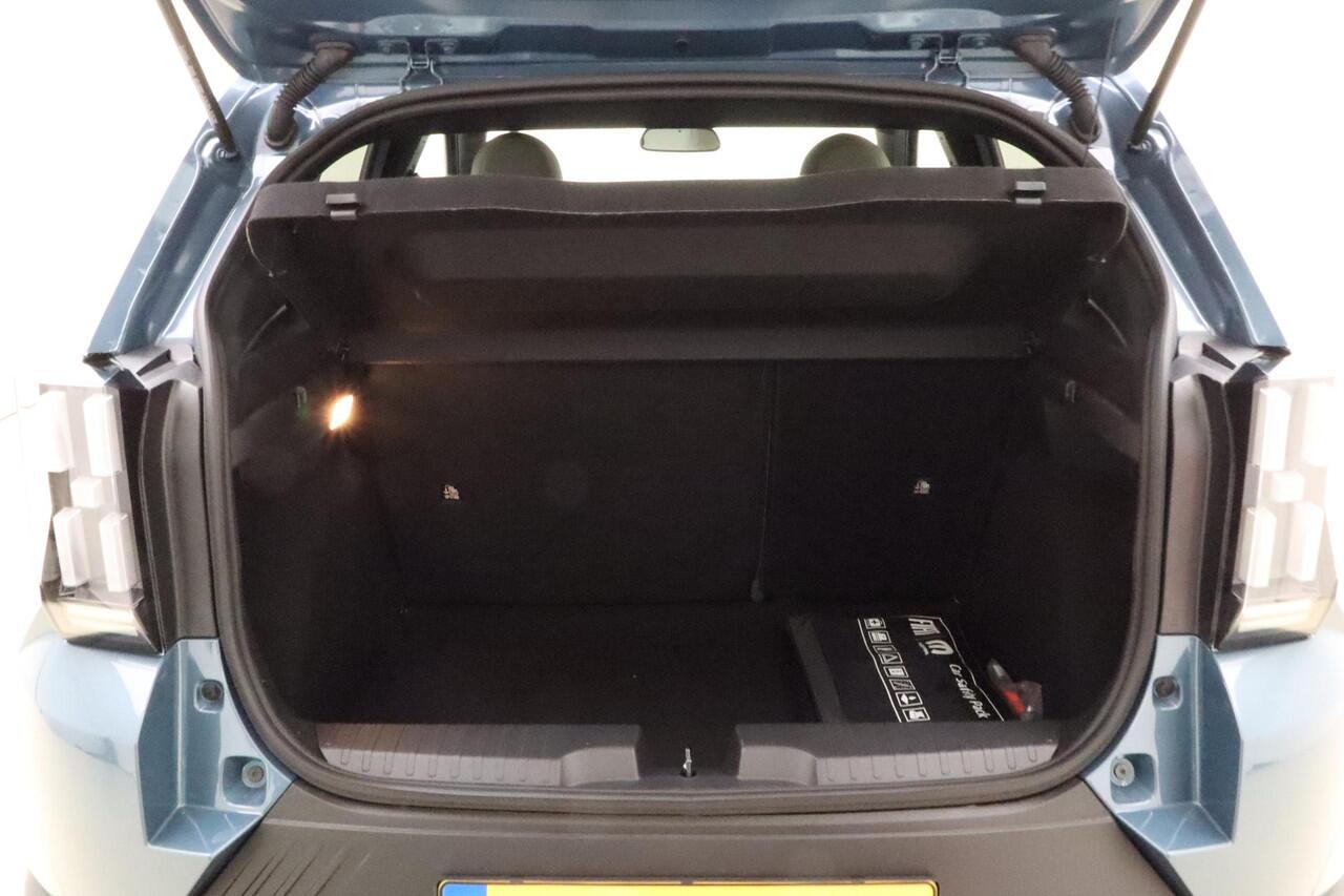 Fiat PANDA Grande 1.2 Hybrid La Prima | Navigatie | Climate control | Camera | Dakrails | Lichtmetalen velgen | Stoel & Stuurverwarming | Extra getint glas | Nieuw model | Hoge instap