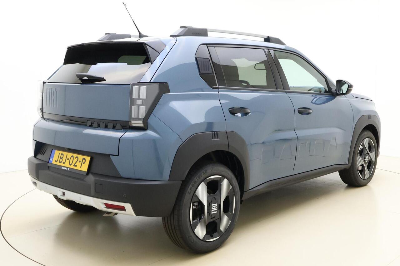 Fiat PANDA Grande 1.2 Hybrid La Prima | Navigatie | Climate control | Camera | Dakrails | Lichtmetalen velgen | Stoel & Stuurverwarming | Extra getint glas | Nieuw model | Hoge instap