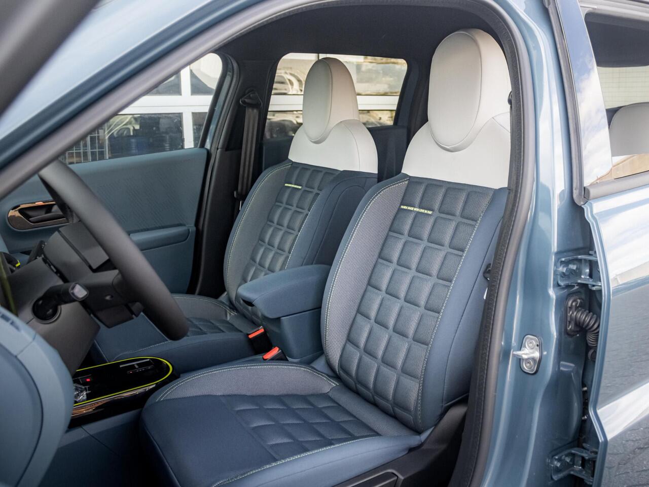 Fiat PANDA Grande La Prima 7,4 kW 44 kWh | Uit voorraad leverbaar | Clima | Cruise | Camera | Apple Carplay | 17" | Navi | Winter Pack