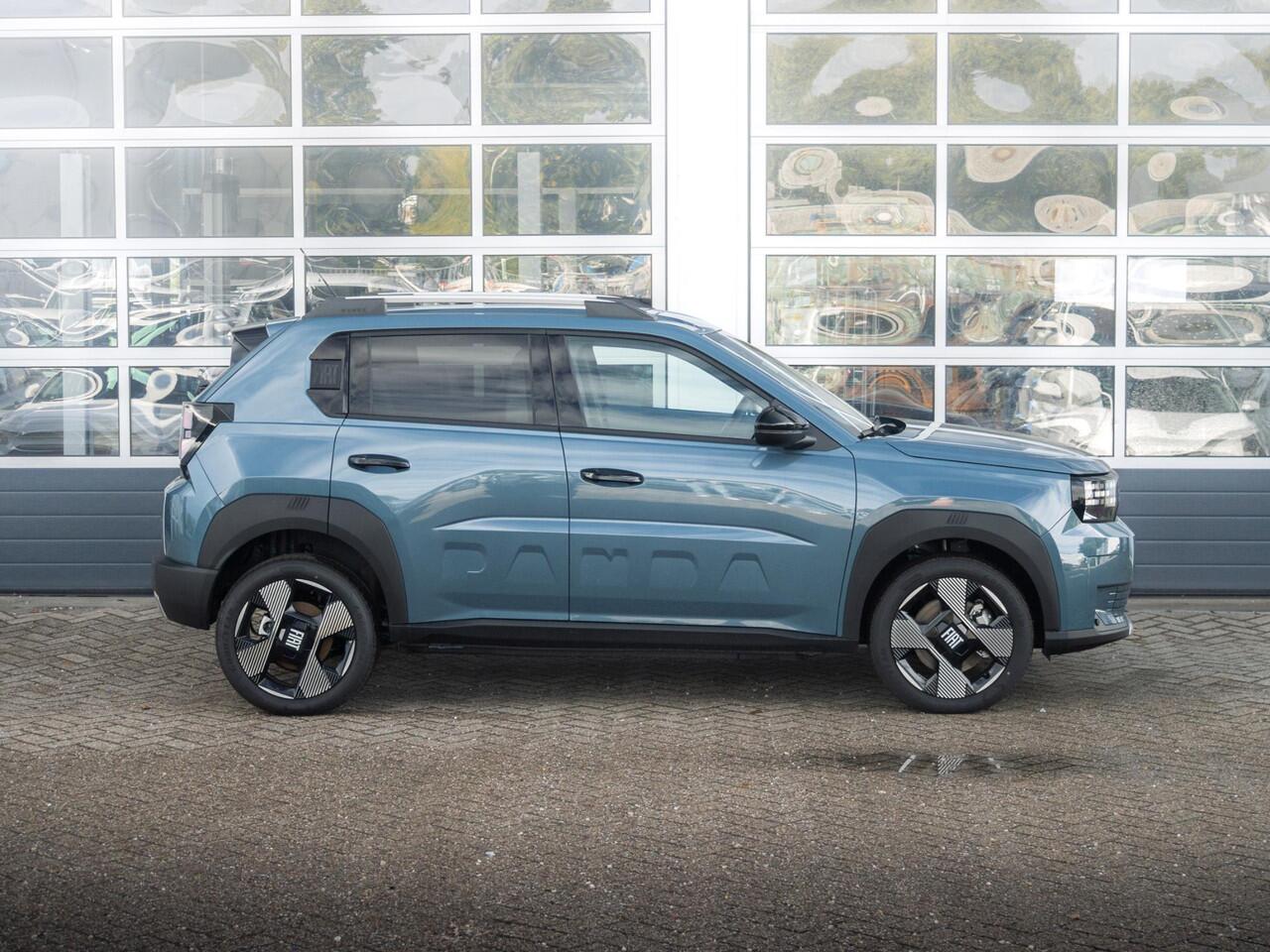 Fiat PANDA Grande La Prima 7,4 kW 44 kWh | Uit voorraad leverbaar | Clima | Cruise | Camera | Apple Carplay | 17" | Navi | Winter Pack