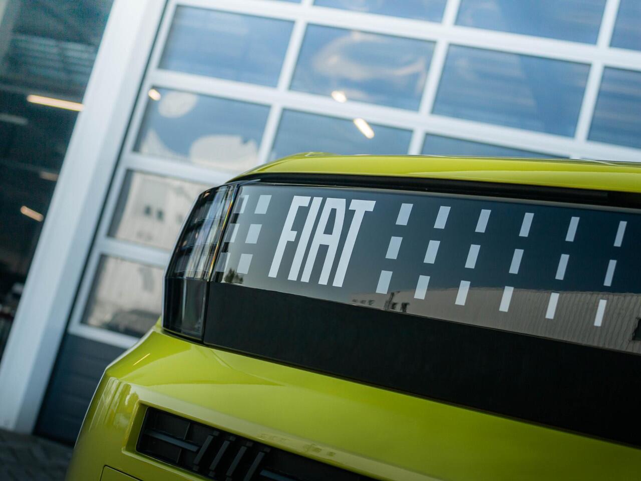 Fiat PANDA Grande La Prima 11 kW 44 kWh | Uit voorraad leverbaar | Clima | Cruise | Camera | Apple Carplay | 17" | Navi | Winter Pack