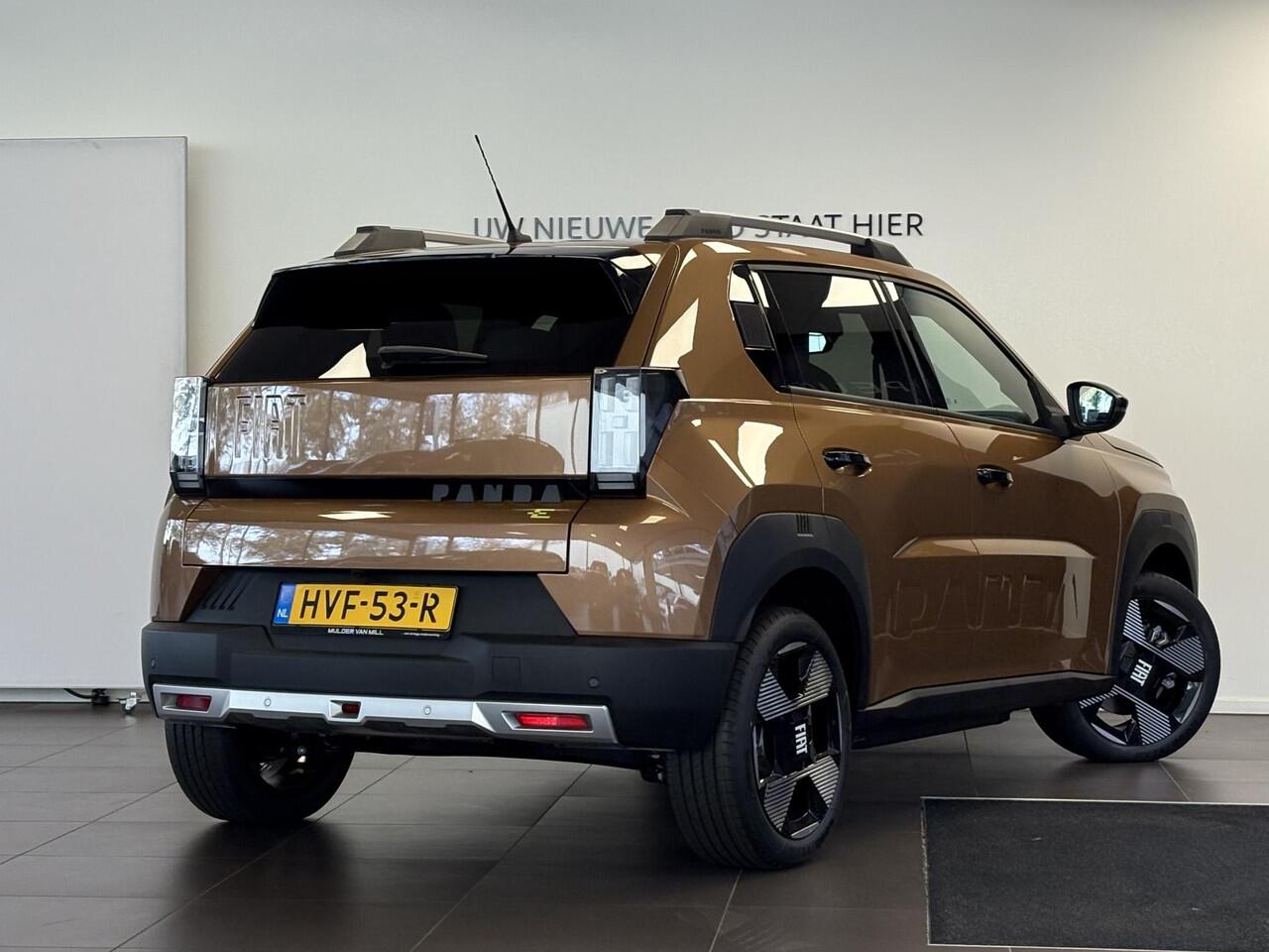 Fiat PANDA Grande La Prima EV 44kWh 113pk | VERW. VOORRUIT | VERW. VOORSTOELEN | STUURVERW. | NAVI | CAMERA |